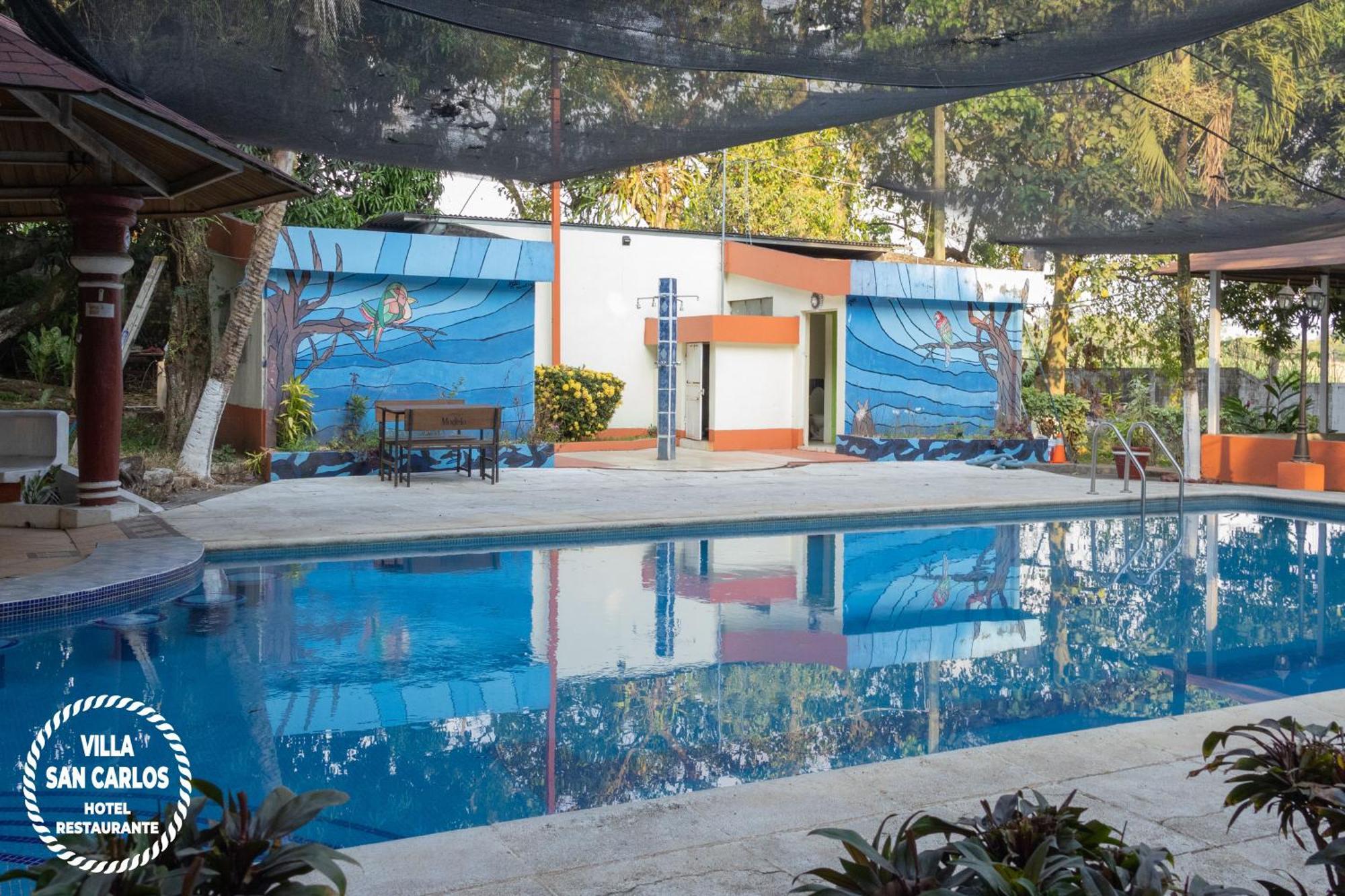 Villa San Carlos Retalhuleu Exterior foto