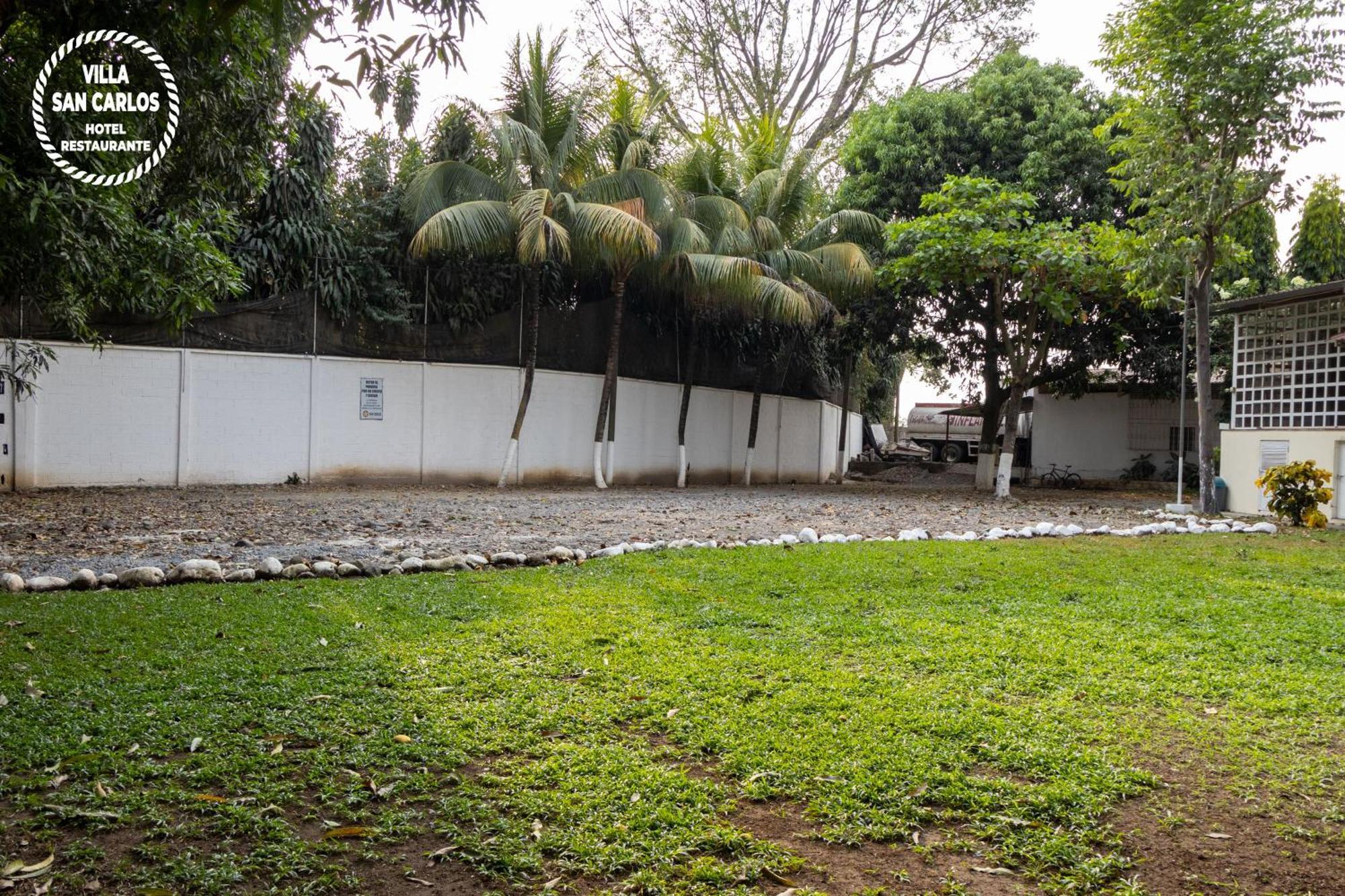 Villa San Carlos Retalhuleu Exterior foto