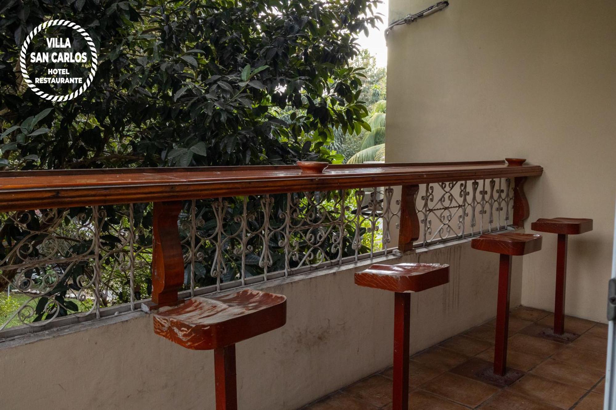 Villa San Carlos Retalhuleu Exterior foto