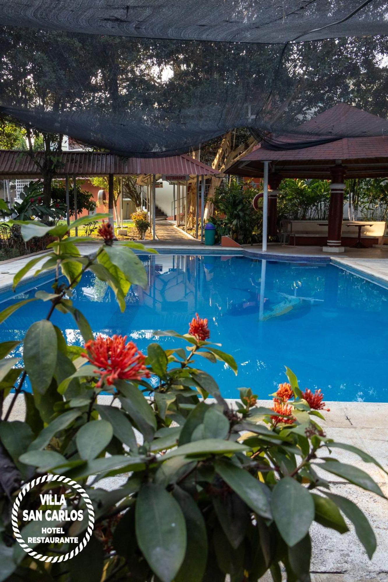 Villa San Carlos Retalhuleu Exterior foto